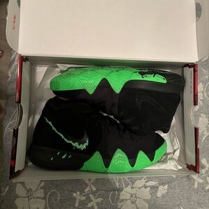 Nike Kyrie 4 (GS) Kids Slime Shoes